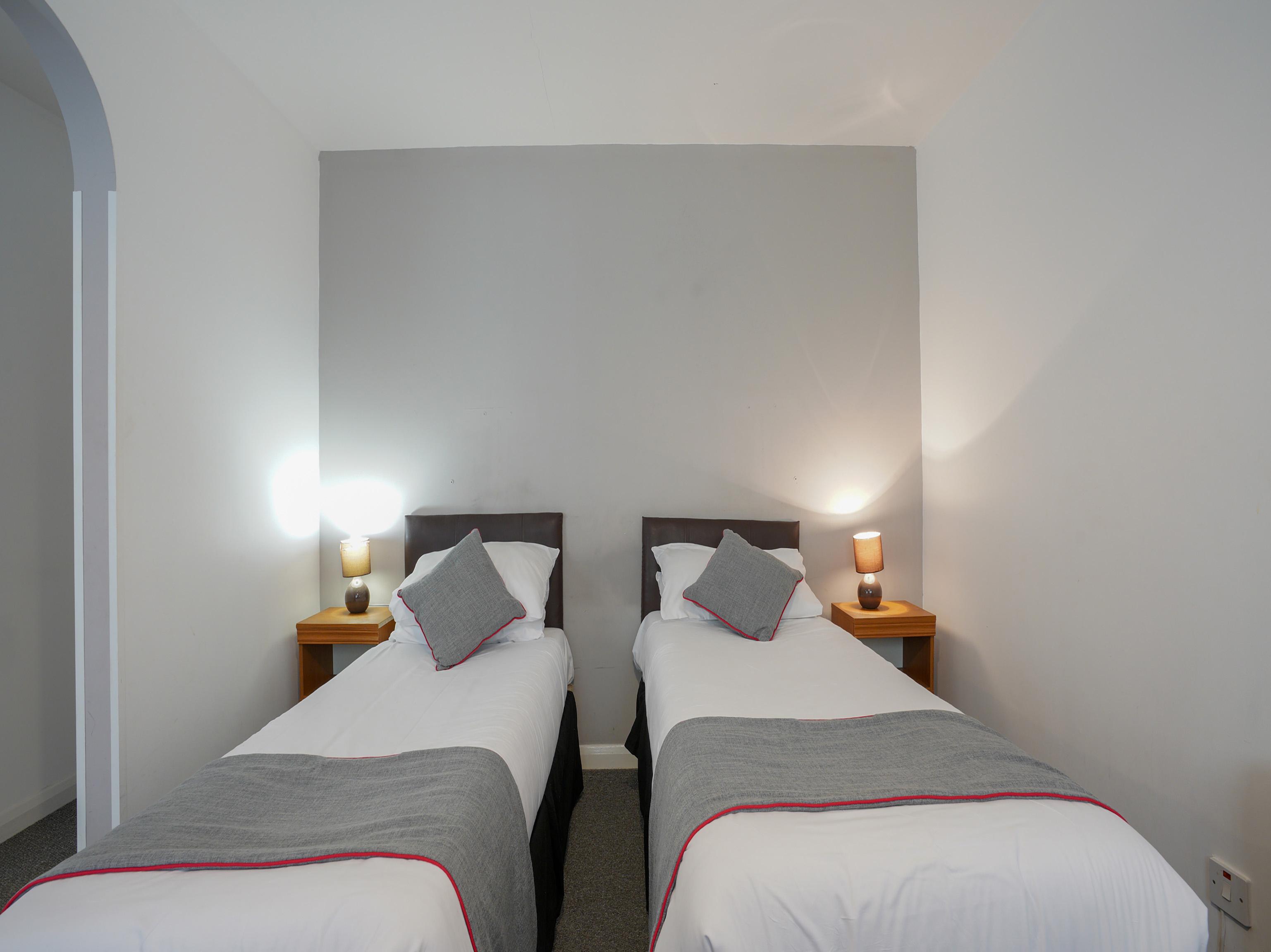 Oyo Shanklin Beach Hotel Dış mekan fotoğraf