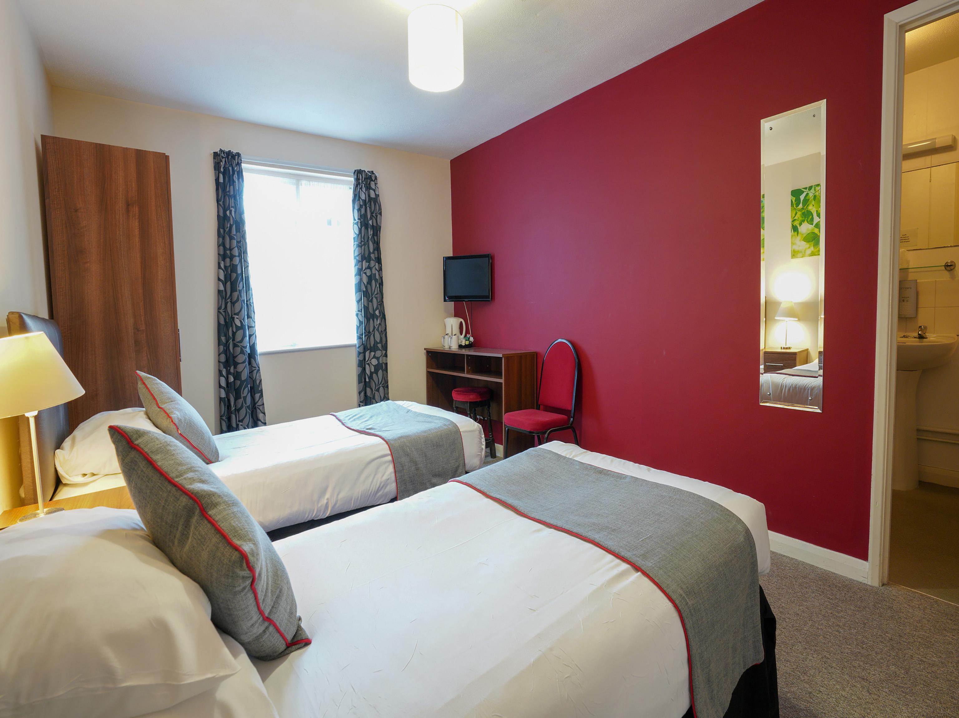 Oyo Shanklin Beach Hotel Dış mekan fotoğraf