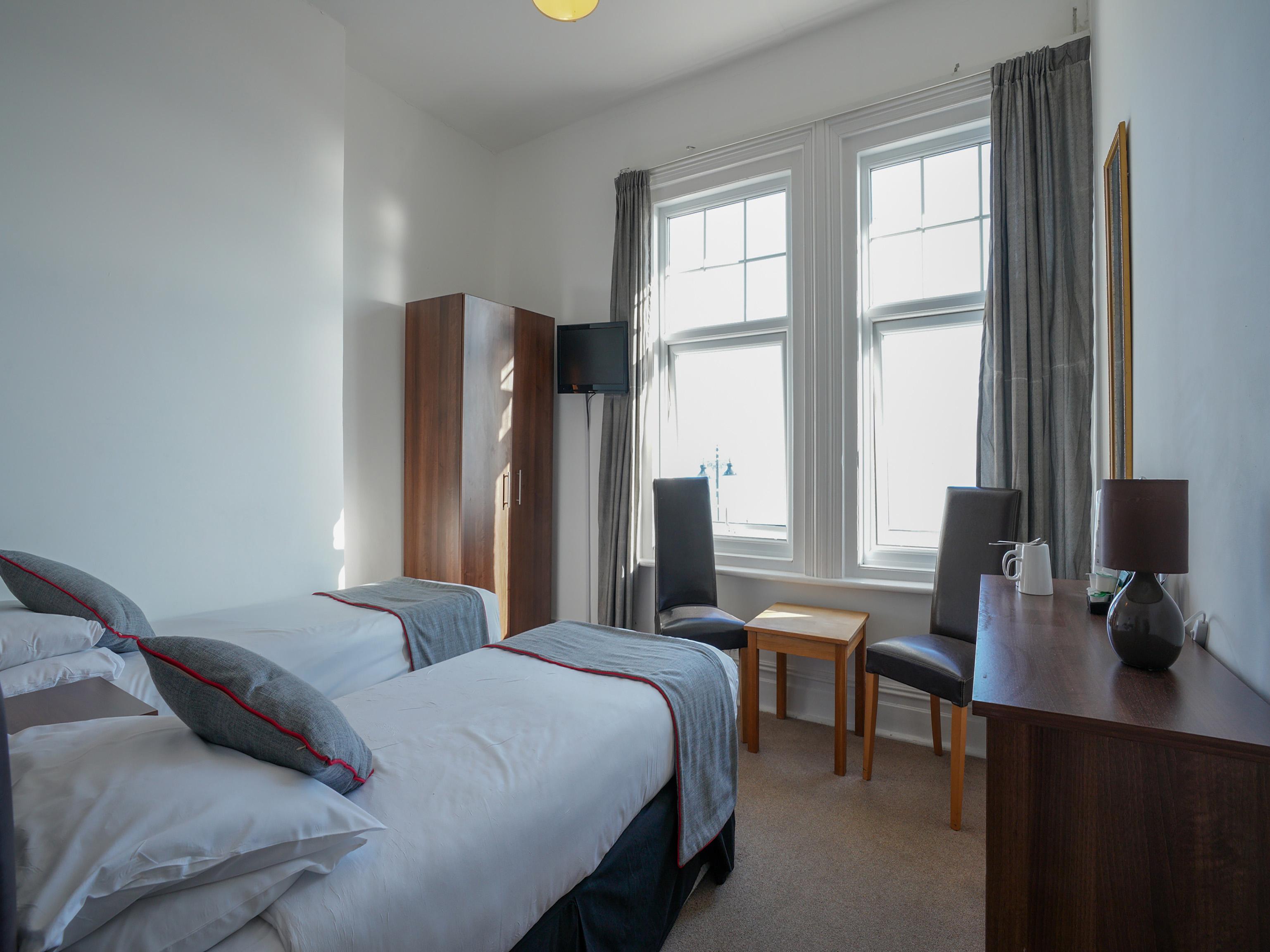 Oyo Shanklin Beach Hotel Dış mekan fotoğraf