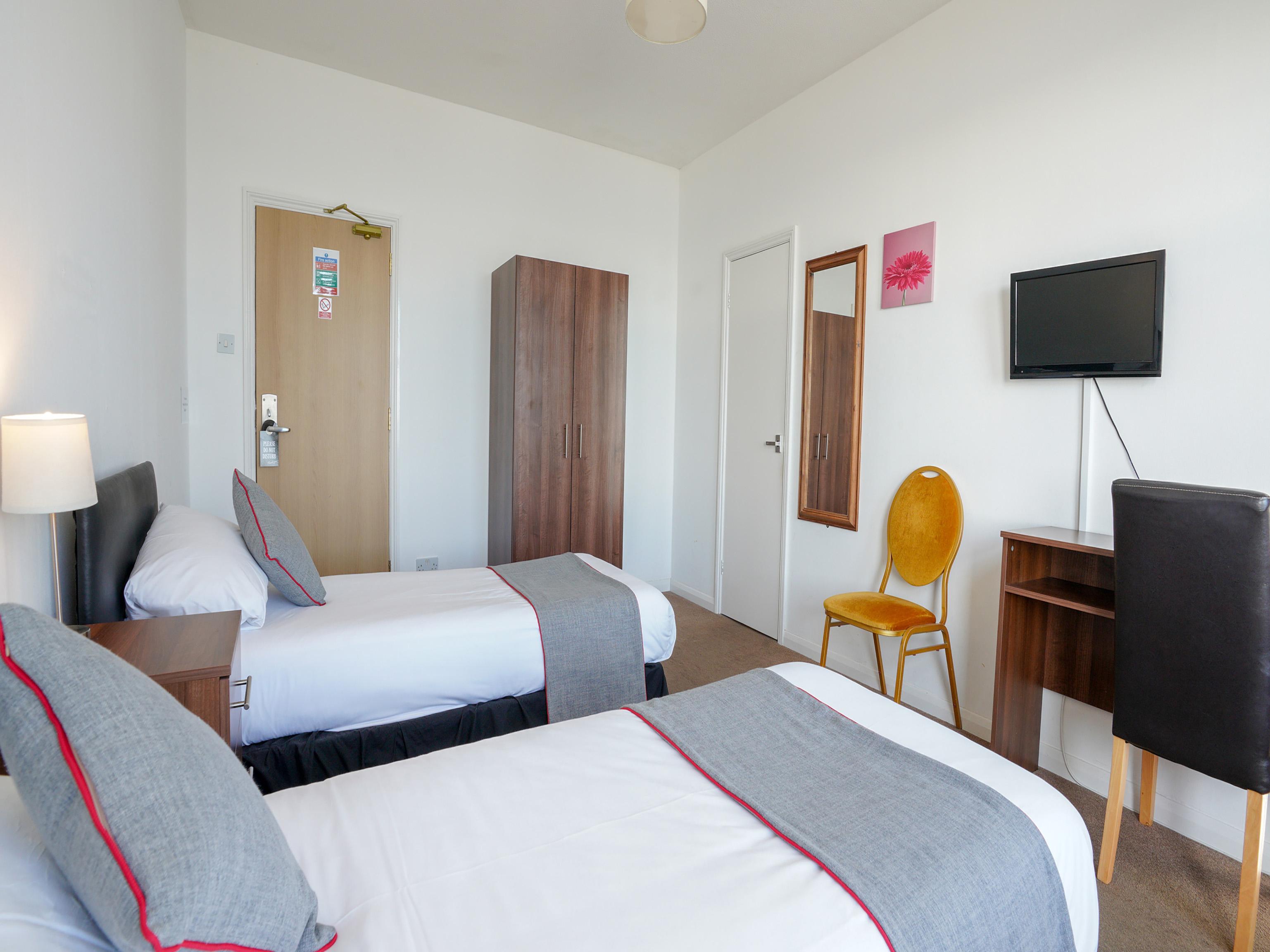 Oyo Shanklin Beach Hotel Dış mekan fotoğraf