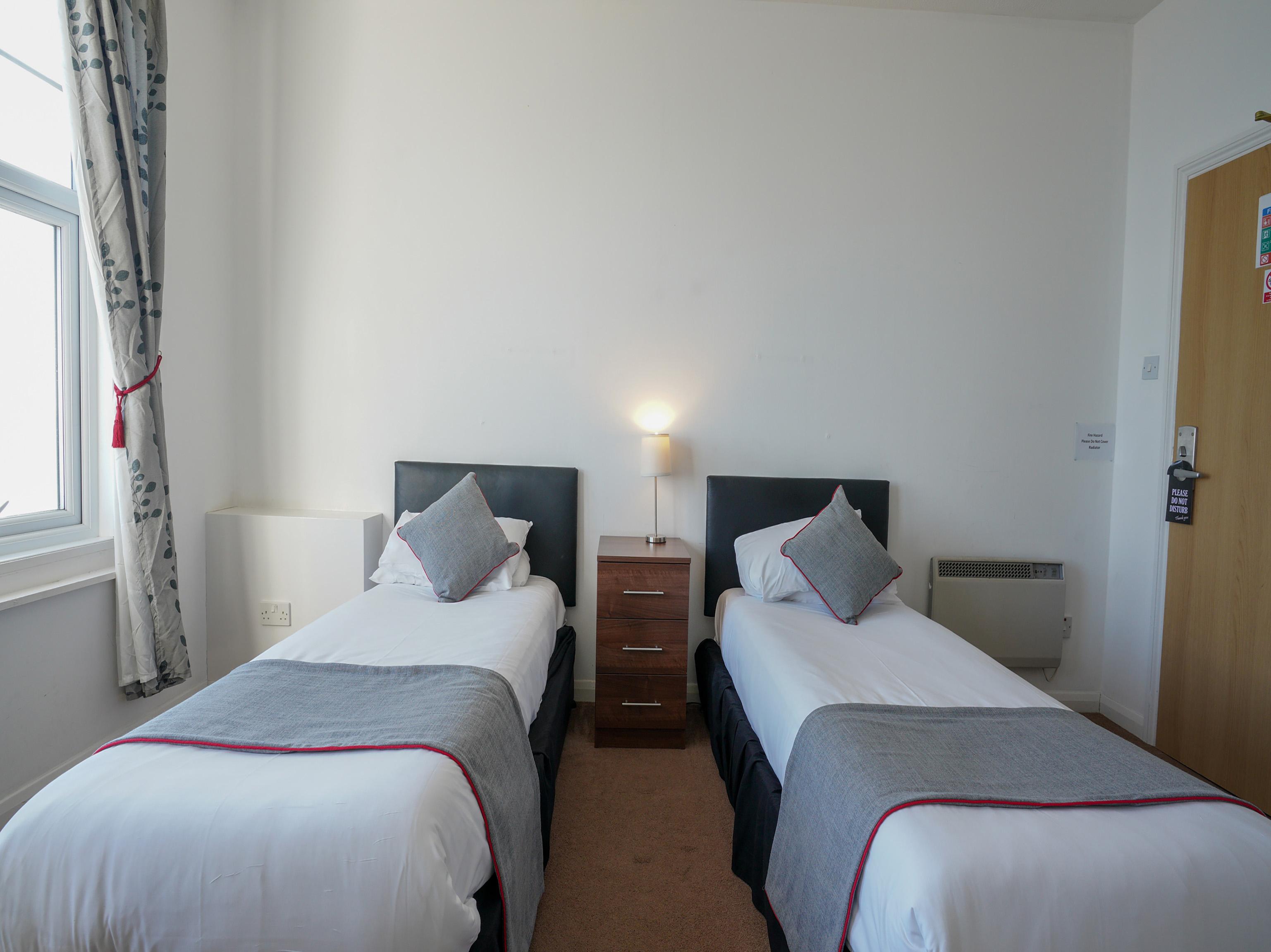 Oyo Shanklin Beach Hotel Dış mekan fotoğraf