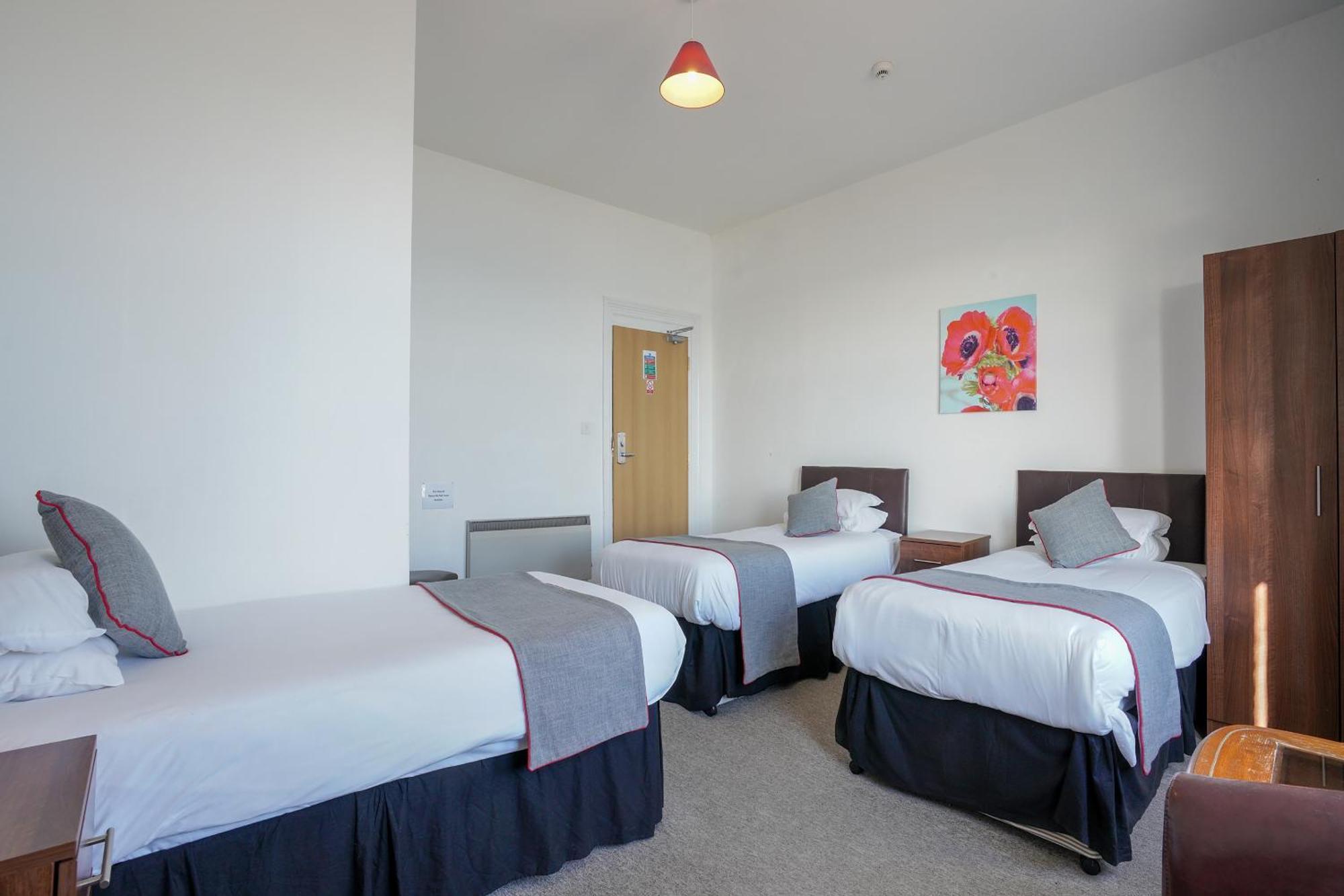 Oyo Shanklin Beach Hotel Dış mekan fotoğraf