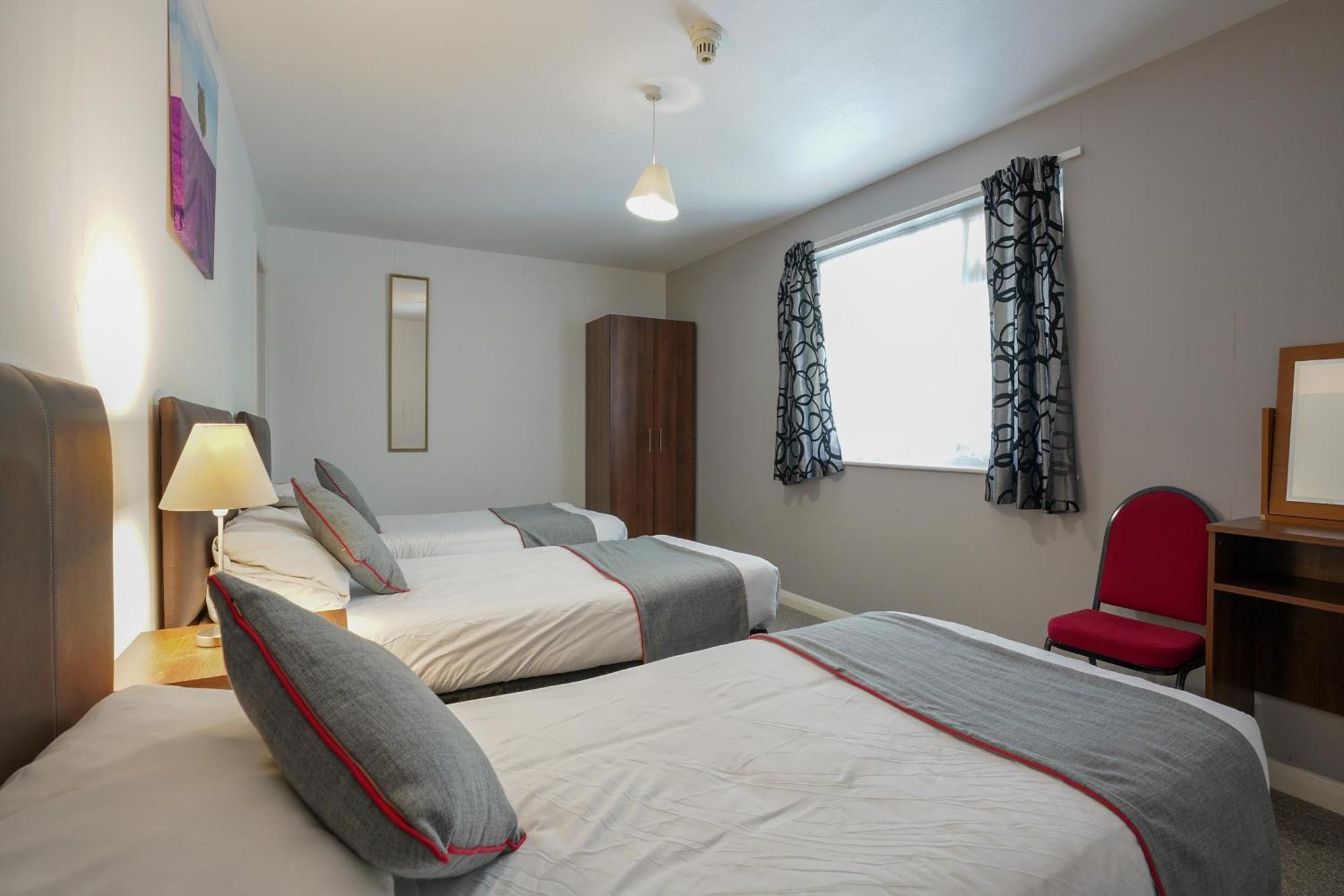 Oyo Shanklin Beach Hotel Dış mekan fotoğraf