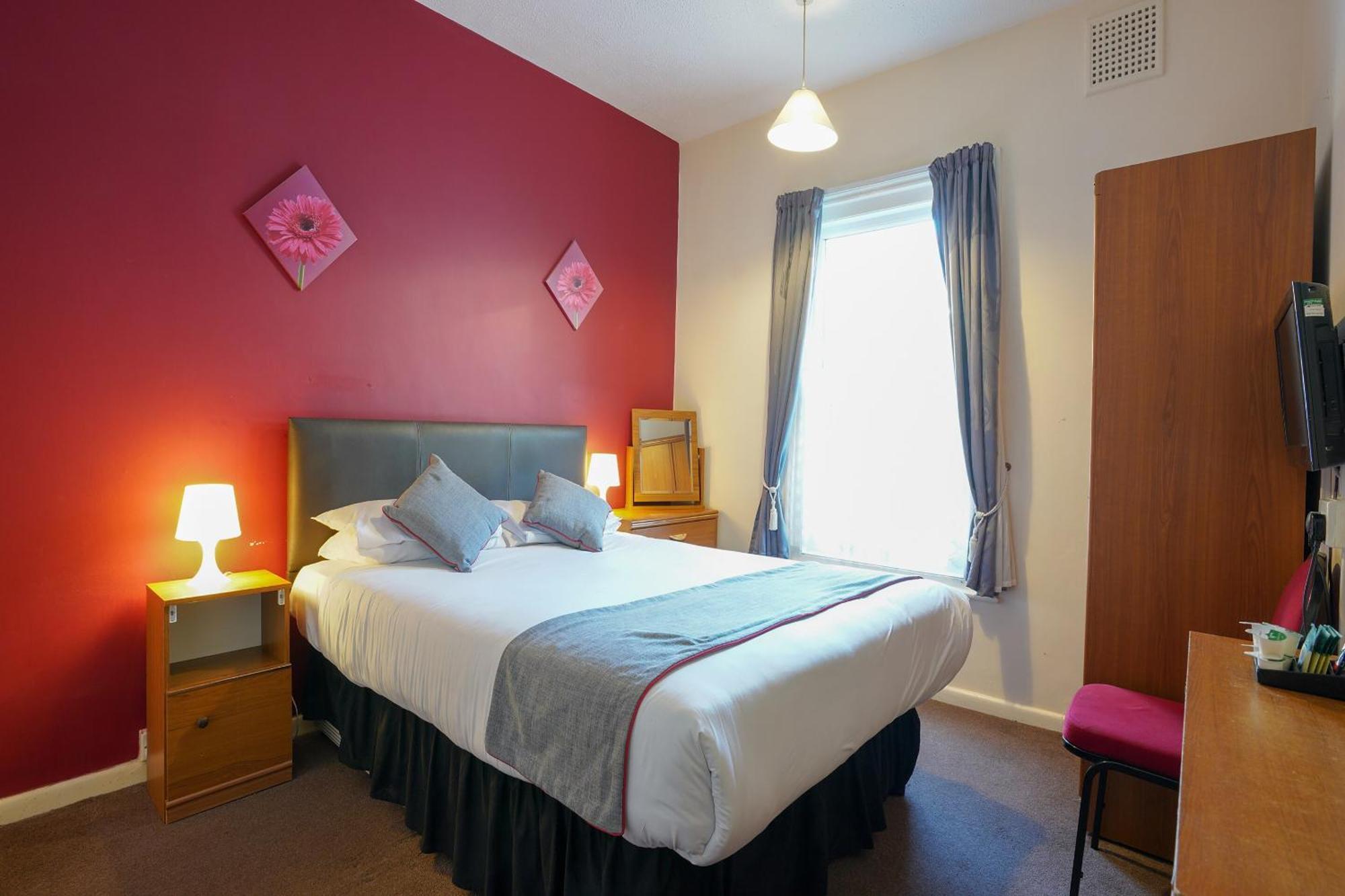 Oyo Shanklin Beach Hotel Dış mekan fotoğraf