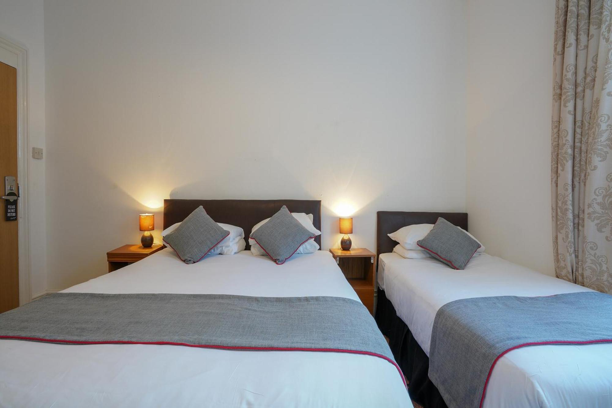 Oyo Shanklin Beach Hotel Dış mekan fotoğraf