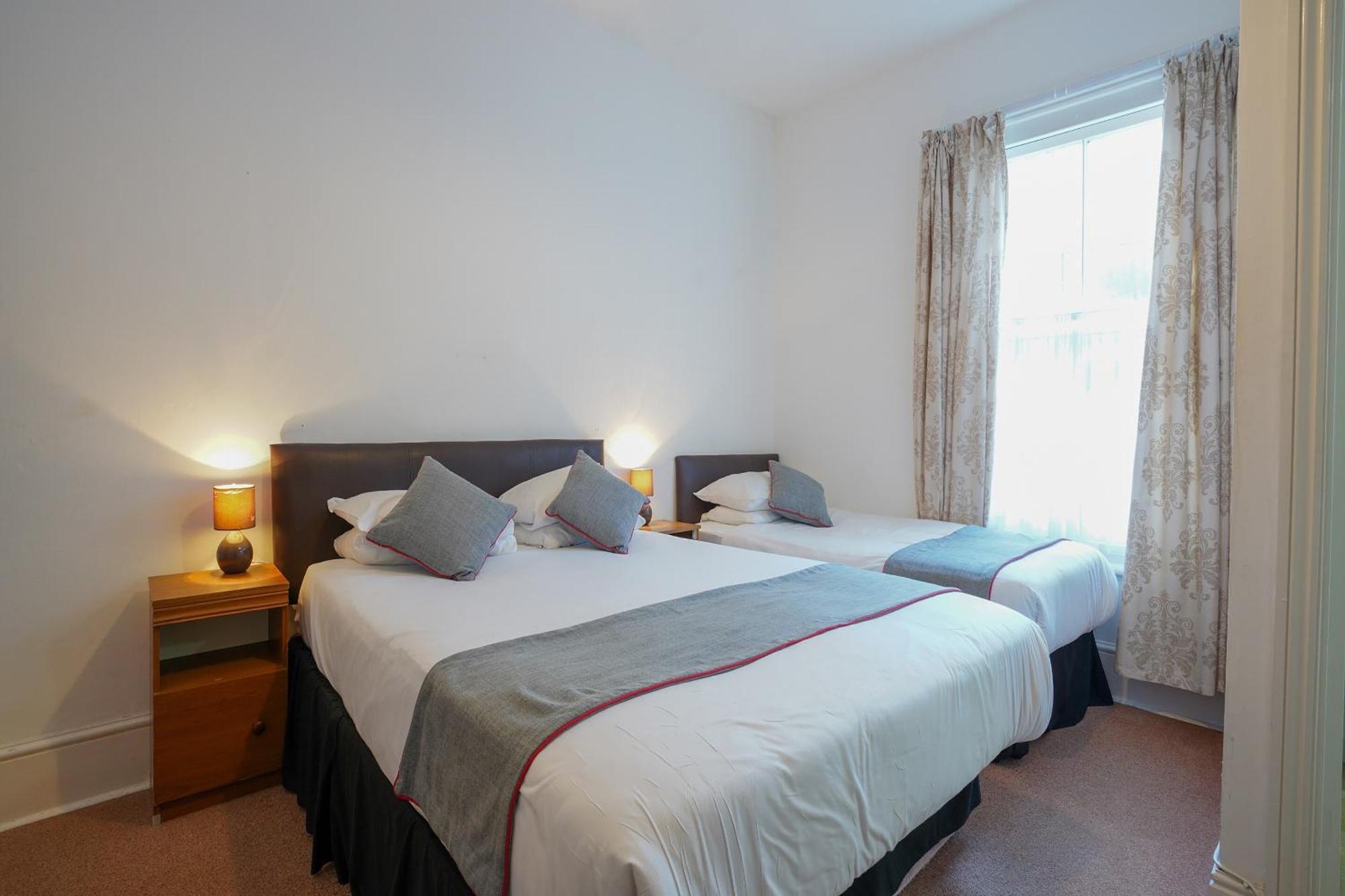 Oyo Shanklin Beach Hotel Dış mekan fotoğraf